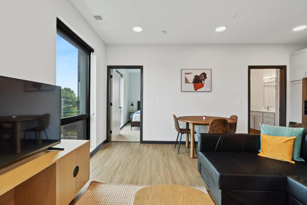 CozySuites on Mass with garage parking #21